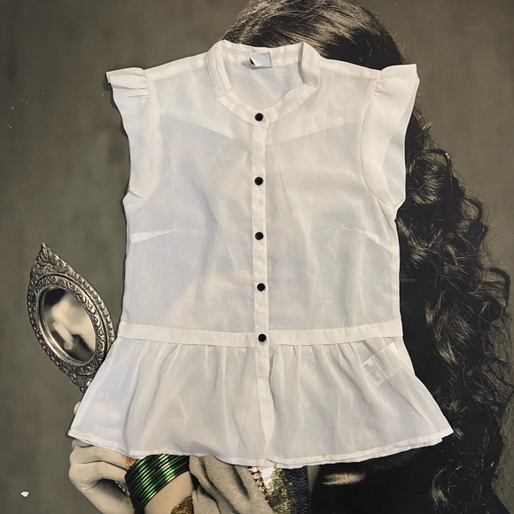 Vero Moda Tops. Size - M - Picture 2 of 8